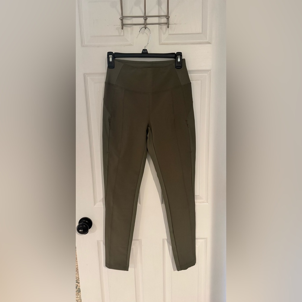 NWOT Avalanche Leggings